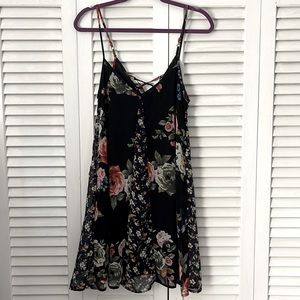 Black floral short dress!